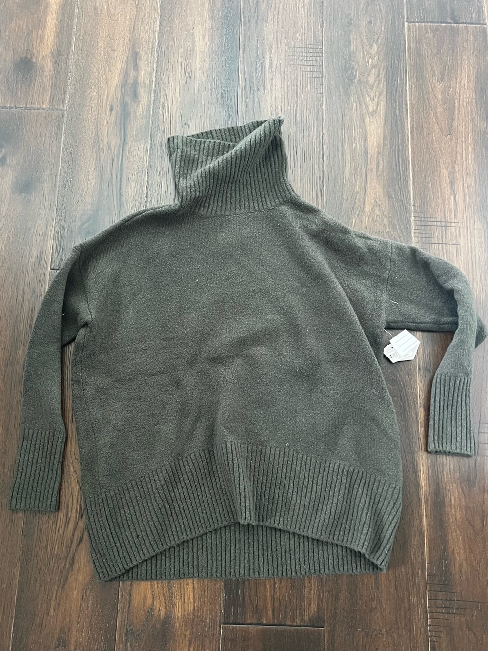 Oversized cozy boucle Olive Green Turtleneck Sweater - Women